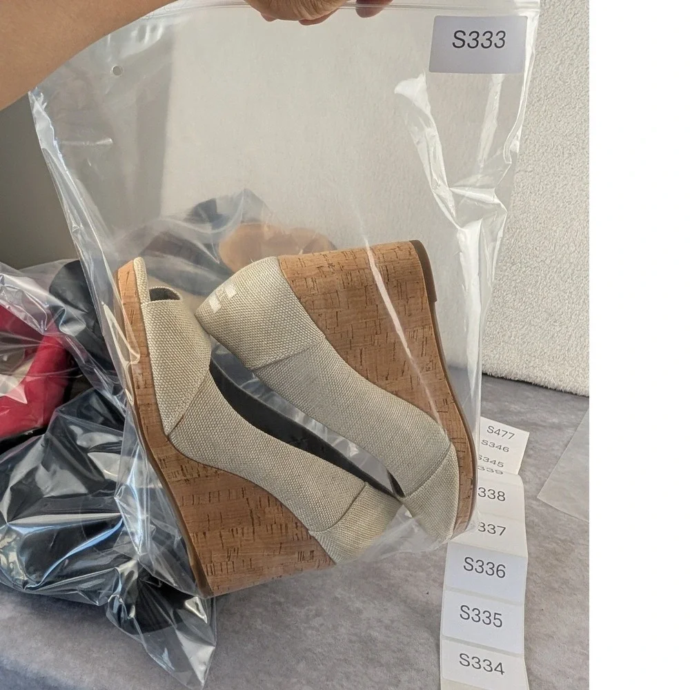 TOMS Womens Peep Toe Wedge Heels Oatmeal Canvas Cork Platform Size 9 10009767
